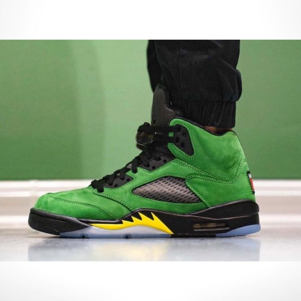 Air Jordan 5 Retro SE Oregon Green