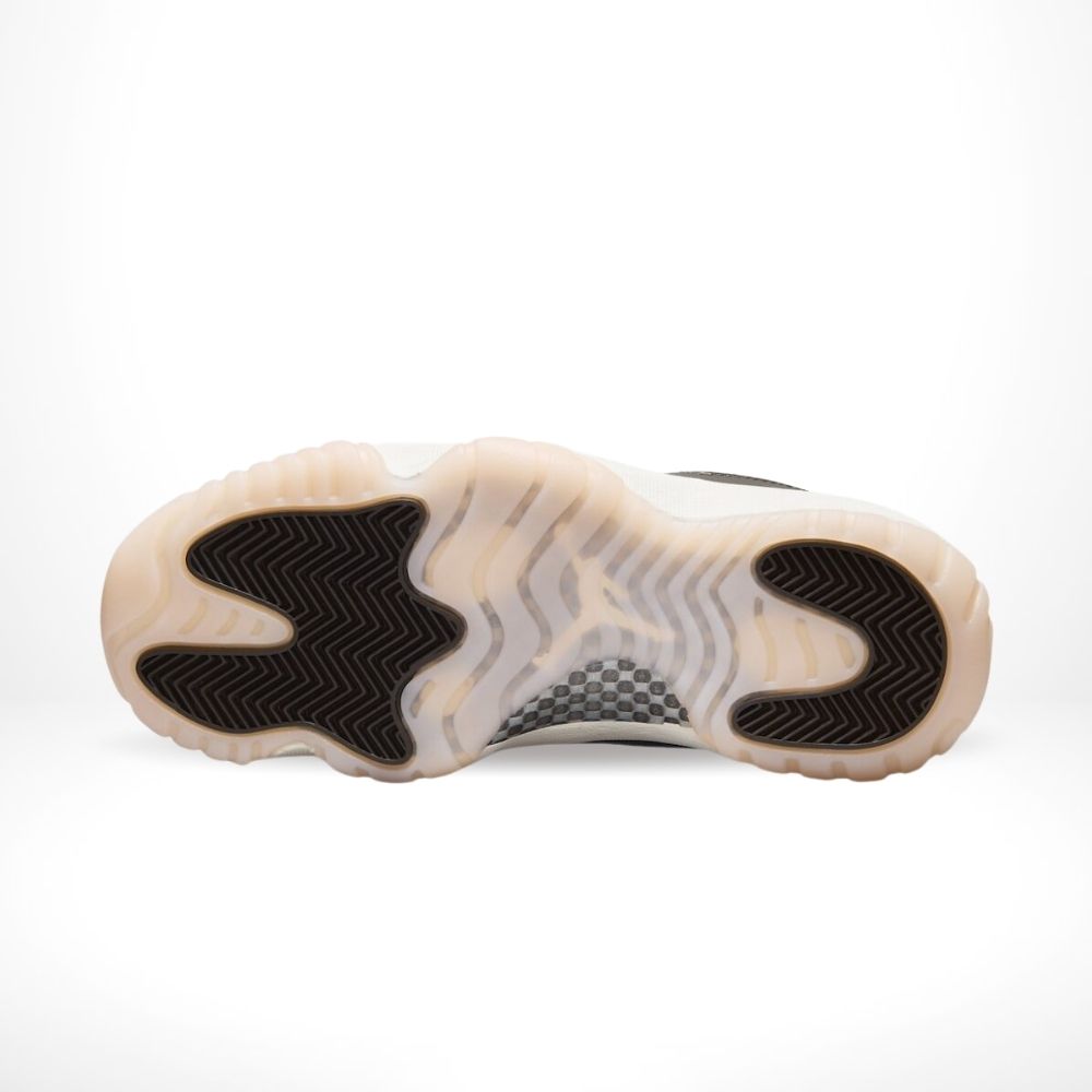 Air Jordan 11 Retro Neapolitan