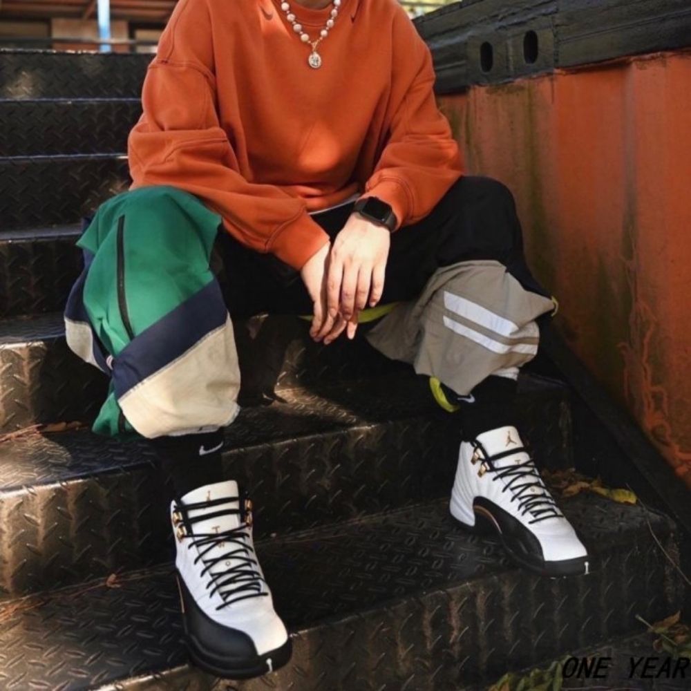 Air Jordan 12 Retro Royalty Metallic Gold Black