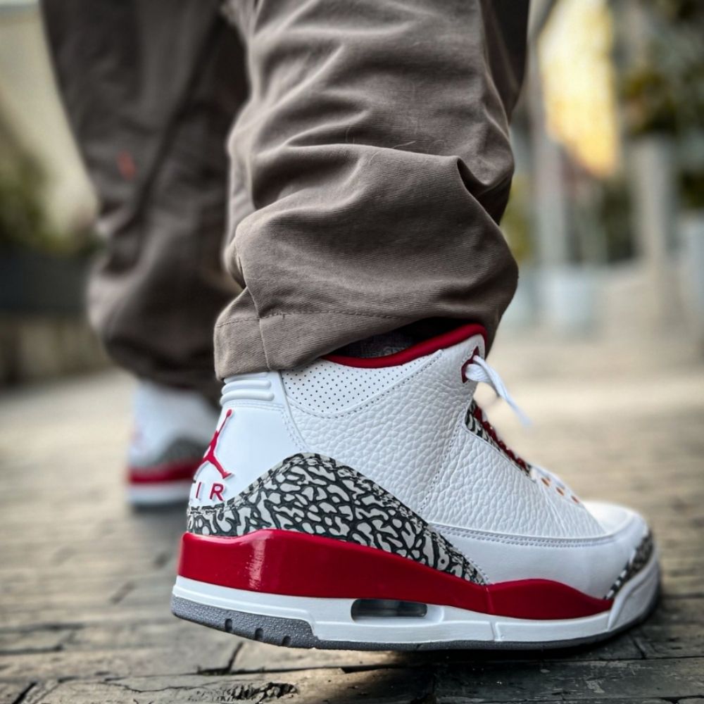 Air Jordan 3 Retro Cardinal Red