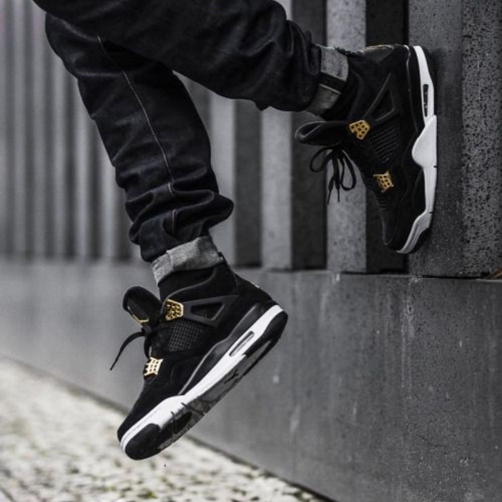Air Jordan 4 Retro Royalty Metallic Gold